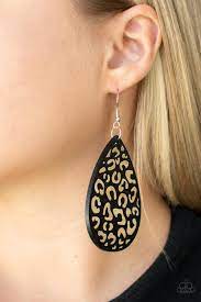 SUBURBAN JUNGLE BLACK EARRINGS