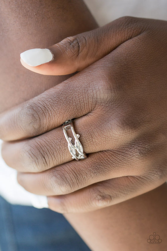Very Vogue - Silver Ring