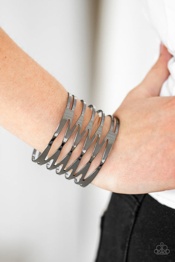 Keep Them on Edge - Black Bracelet