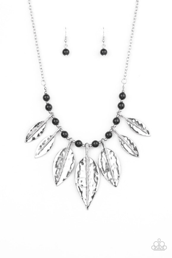 Highland Harvester - Black Necklace