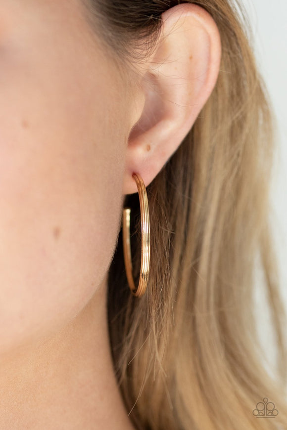 Chic As Can Be - Gold Earring